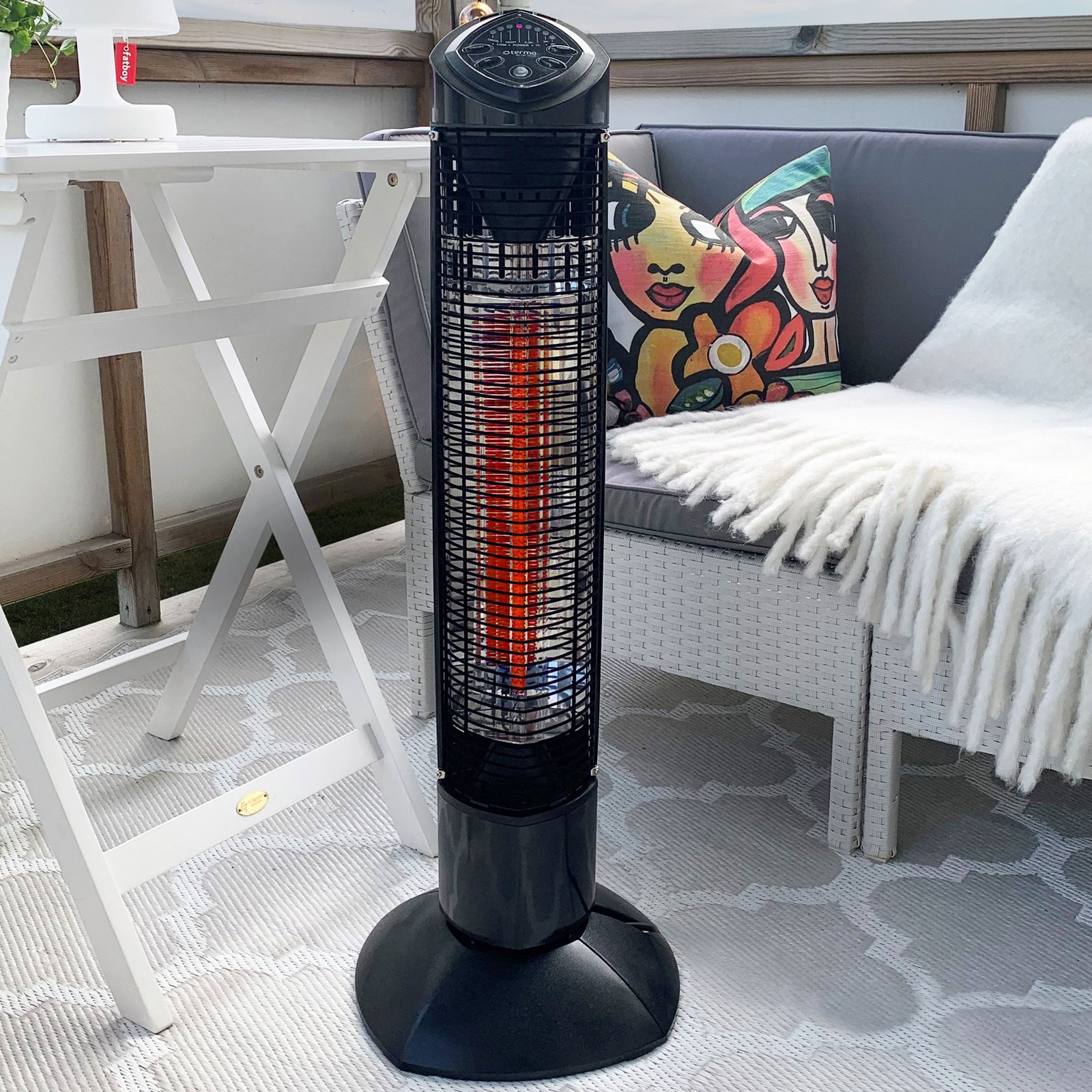 Infravärmare Termo Pisa Terrassvärmare 450/900 W, Svart, IP55-klassad, Stående Design för Balkong & Uteplats - Bild 2